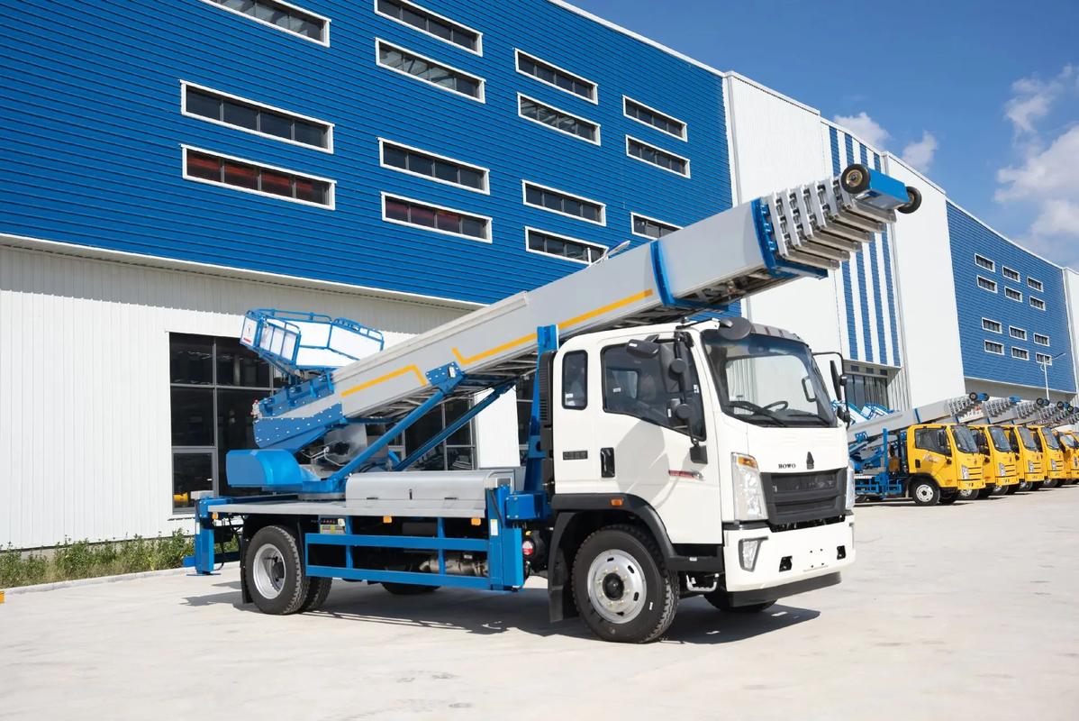 九湖镇出租云梯车高空作业车 建筑垃圾搬运